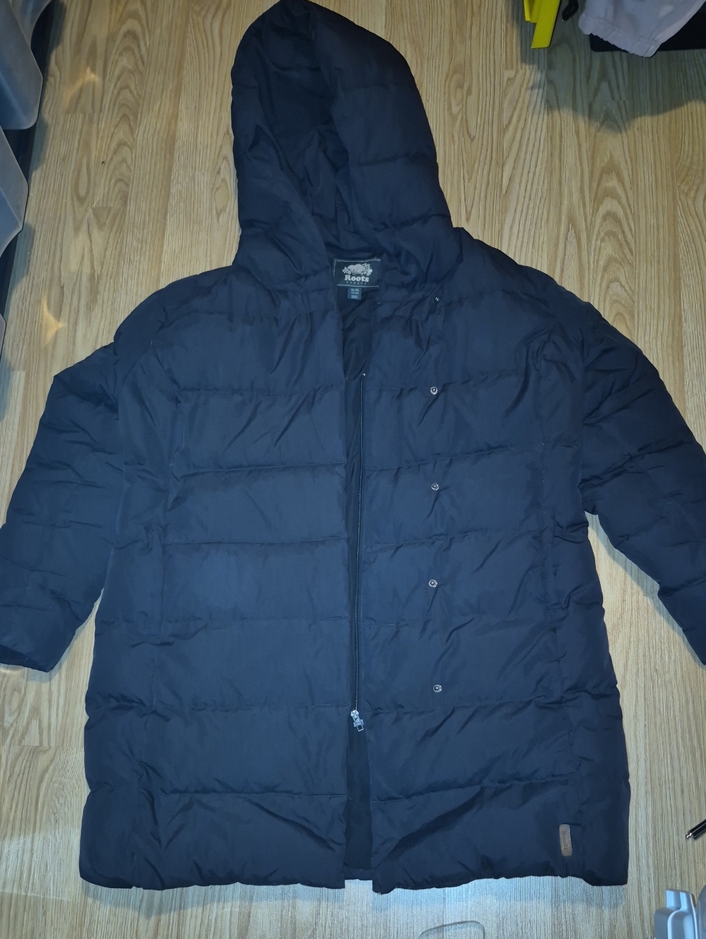 Roots Women's Hooded Puffer Jacket - Black Size XL